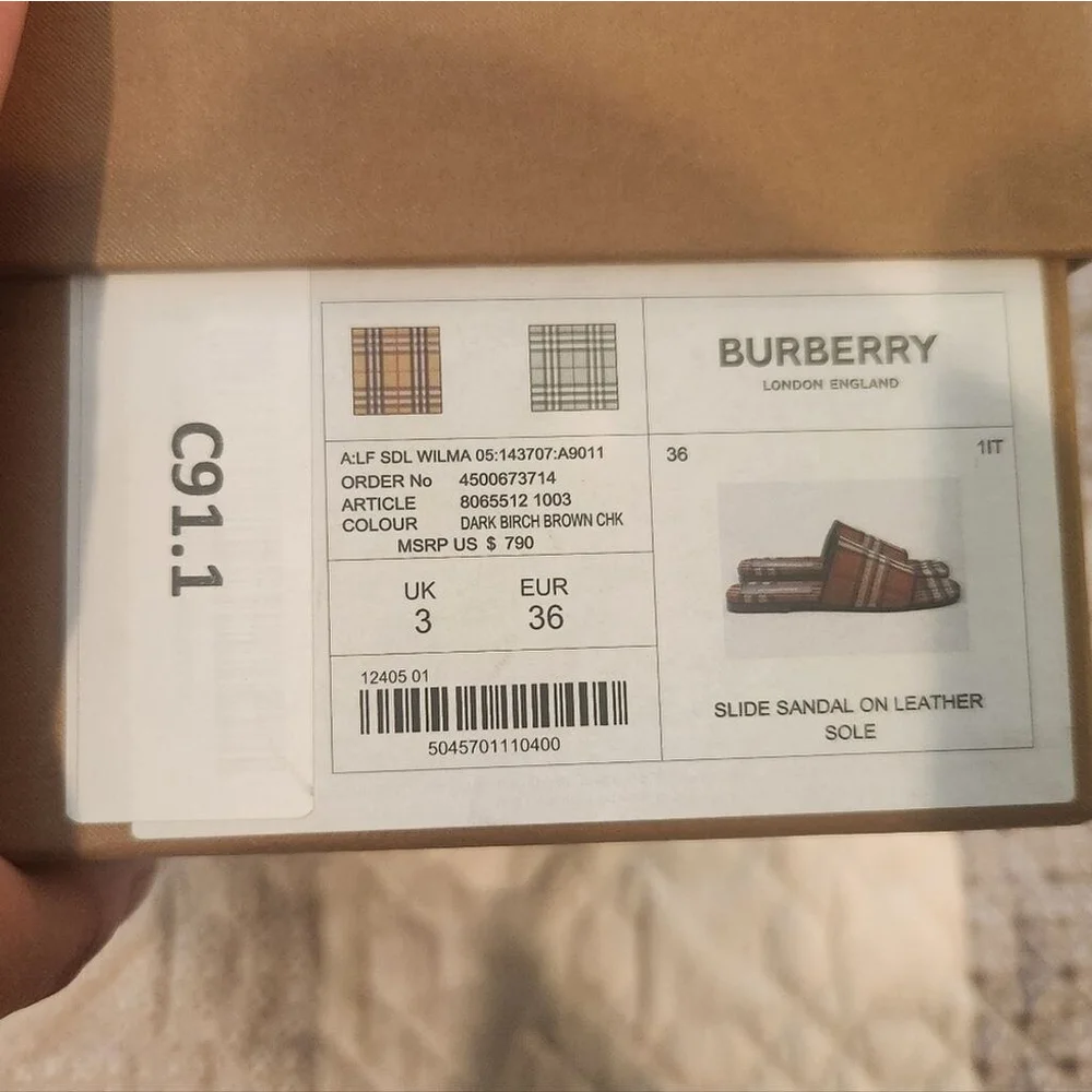 NWB Burberry Wilma Sandals